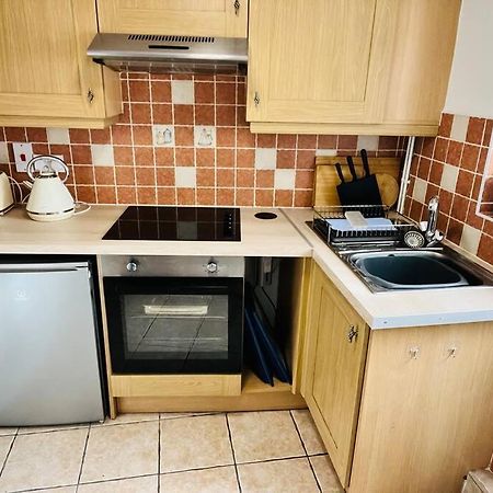 Charming Brecon Beacons Cottage With Parking Gilwern Extérieur photo